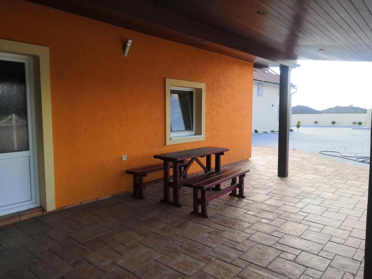 Vehlovice Apartments Melnik Exterior photo